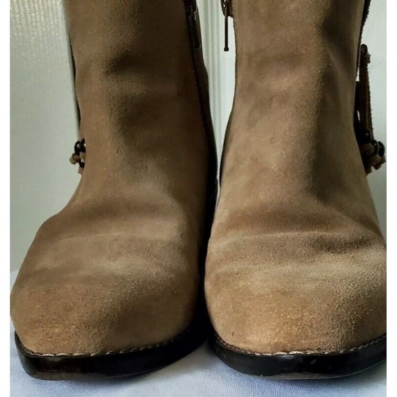 White Mountain Taupe 7.5M Booties Suede Ankle Side Zip Beaded Tassels Shoes EUC - Picture 2 of 8